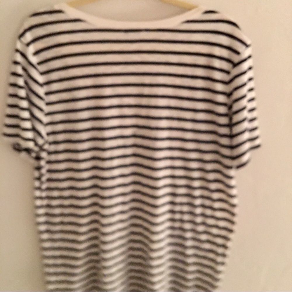 Splendid Vneck Tee - -M blue /white striped , - Picture 4 of 5
